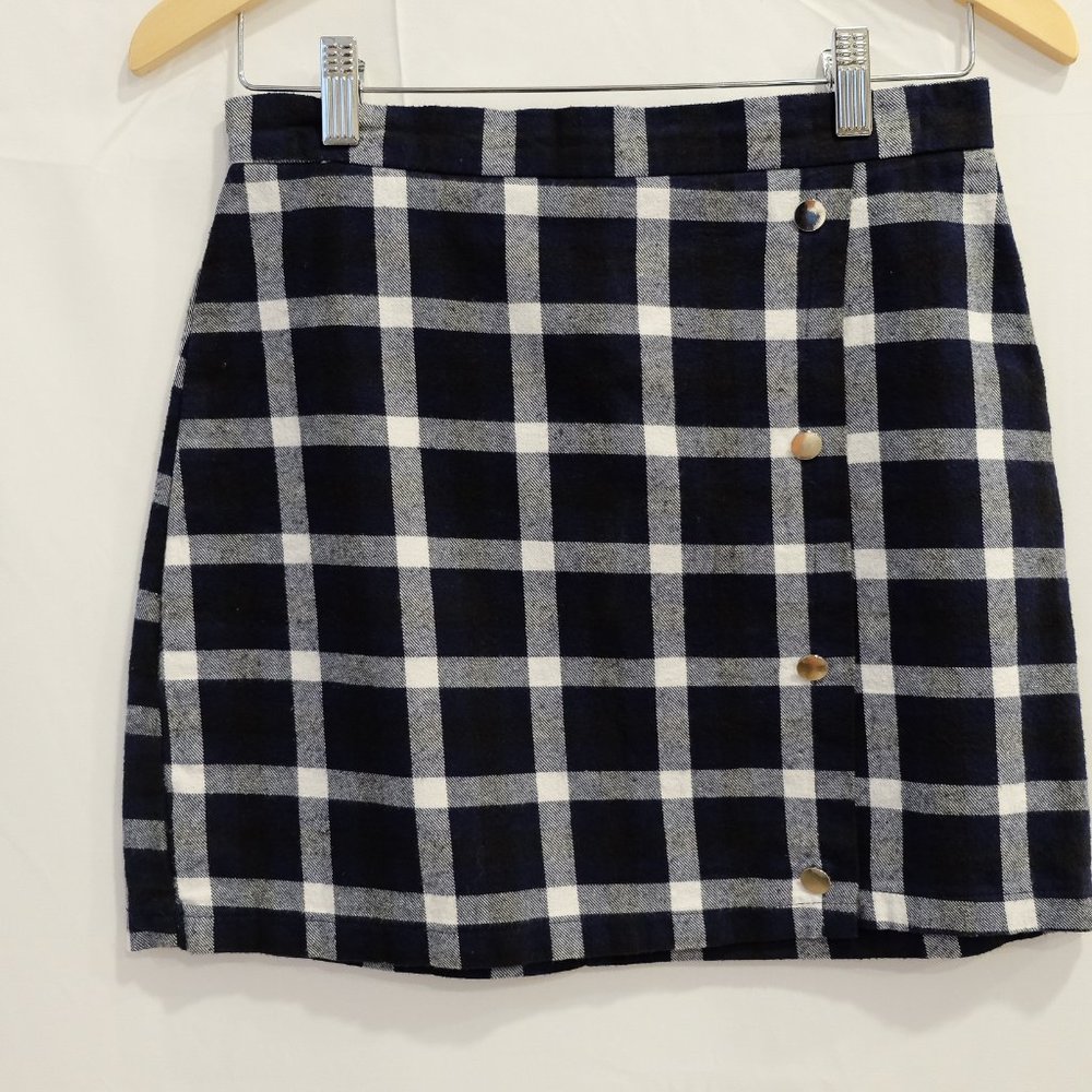 Princess Polly Mini Skirt - Picture 2 of 4